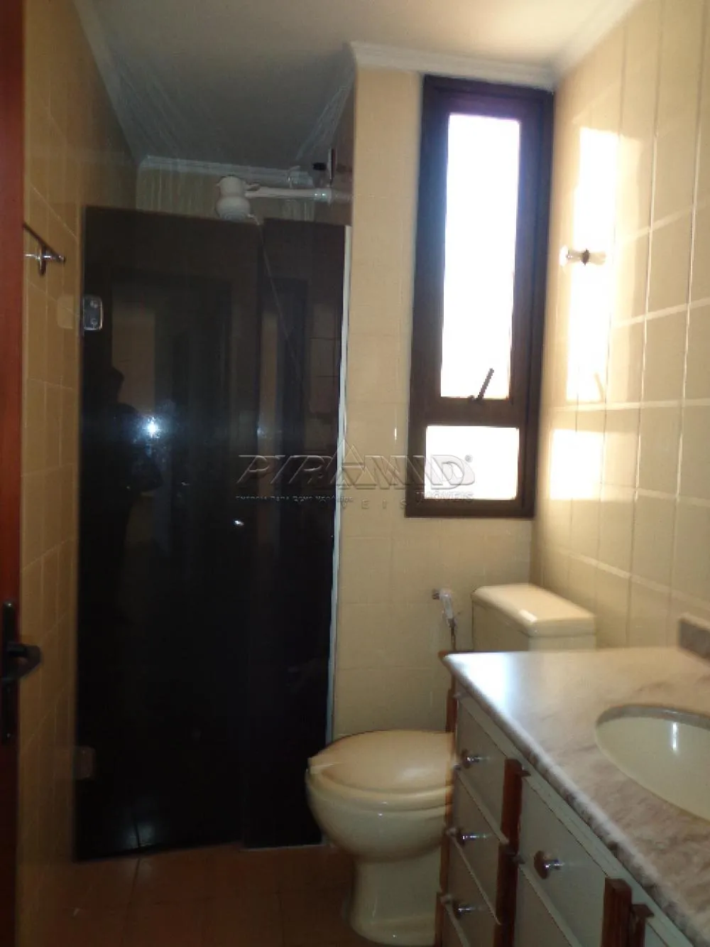 Alugar Apartamento / Padr&atilde;o em Ribeir&atilde;o Preto R$ 1.180,00 - Foto 13