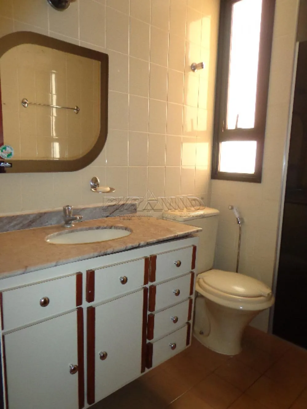 Alugar Apartamento / Padr&atilde;o em Ribeir&atilde;o Preto R$ 1.180,00 - Foto 22