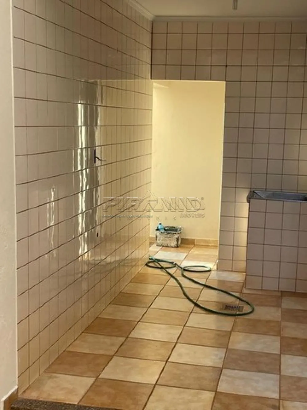 Alugar Casa / Padr&atilde;o em Ribeir&atilde;o Preto R$ 4.010,00 - Foto 18