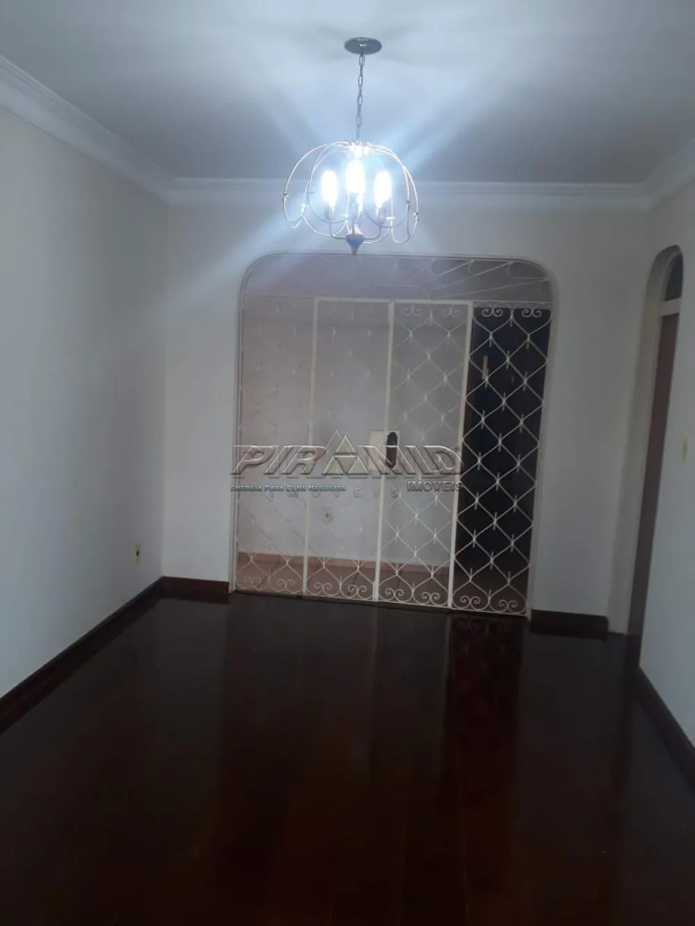 Alugar Casa / Padr&atilde;o em Ribeir&atilde;o Preto R$ 5.000,00 - Foto 1