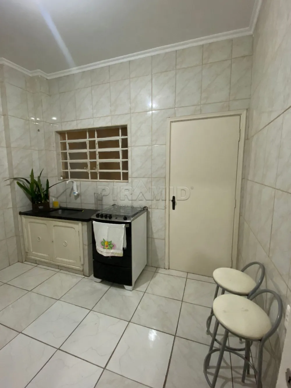 Alugar Apartamento / Padr&atilde;o em Ribeir&atilde;o Preto R$ 2.200,00 - Foto 15