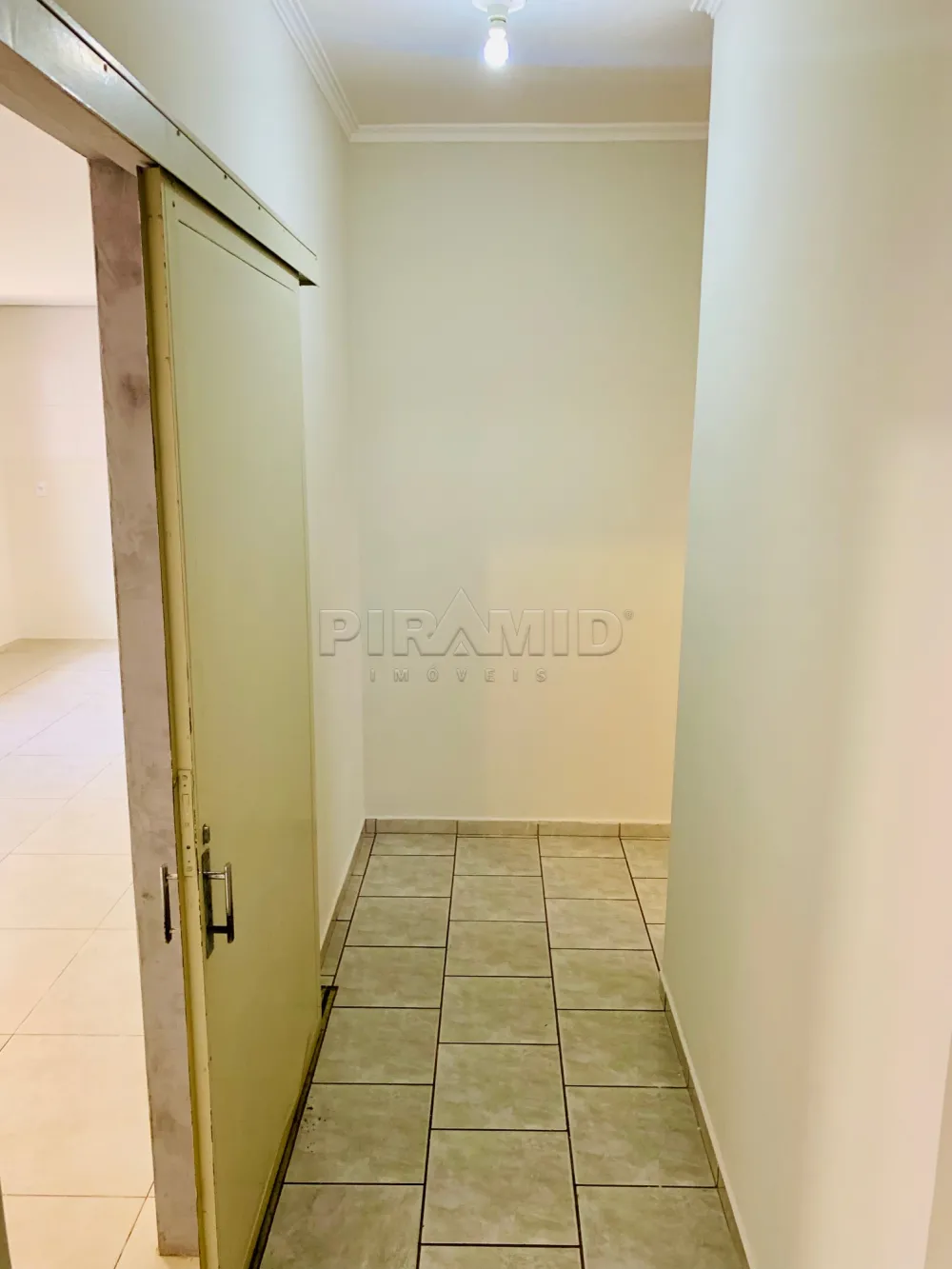 Alugar Comercial / Casa em Ribeir&atilde;o Preto R$ 5.000,00 - Foto 19