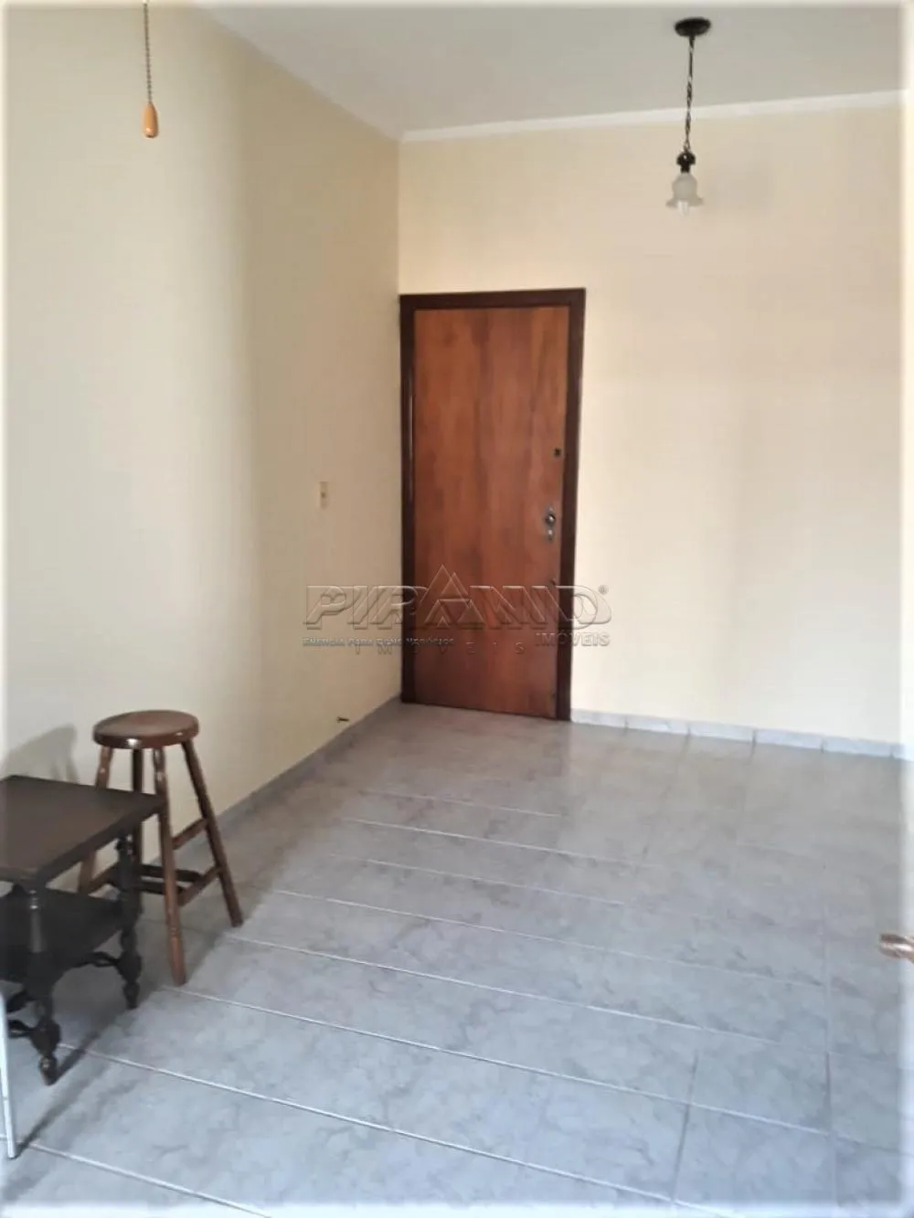 Alugar Apartamento / Padr&atilde;o em Ribeir&atilde;o Preto R$ 1.100,00 - Foto 1
