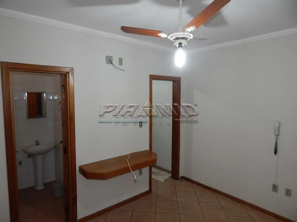 Alugar Apartamento / Kitchnet em Ribeir&atilde;o Preto R$ 750,00 - Foto 2