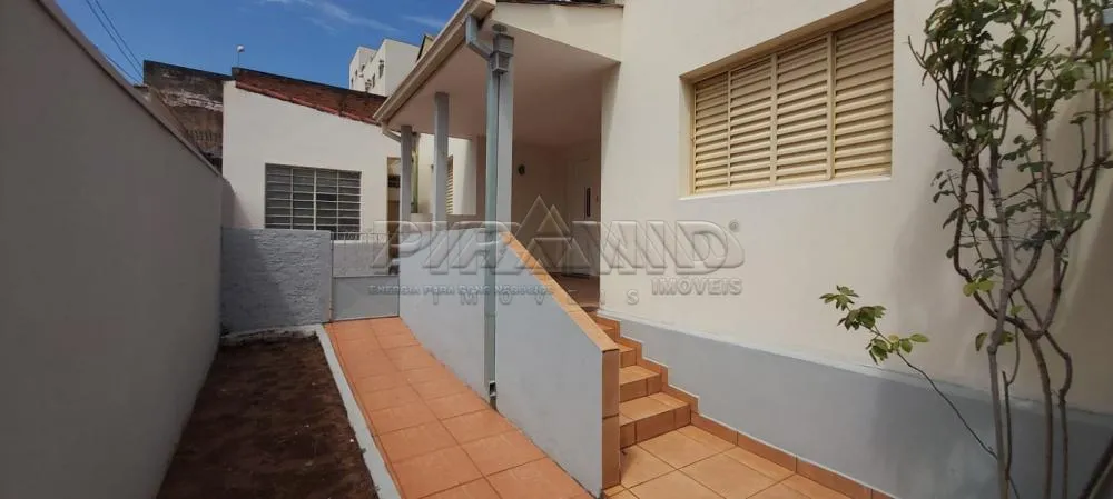 Alugar Casa / Padr&atilde;o em Ribeir&atilde;o Preto R$ 1.300,00 - Foto 1