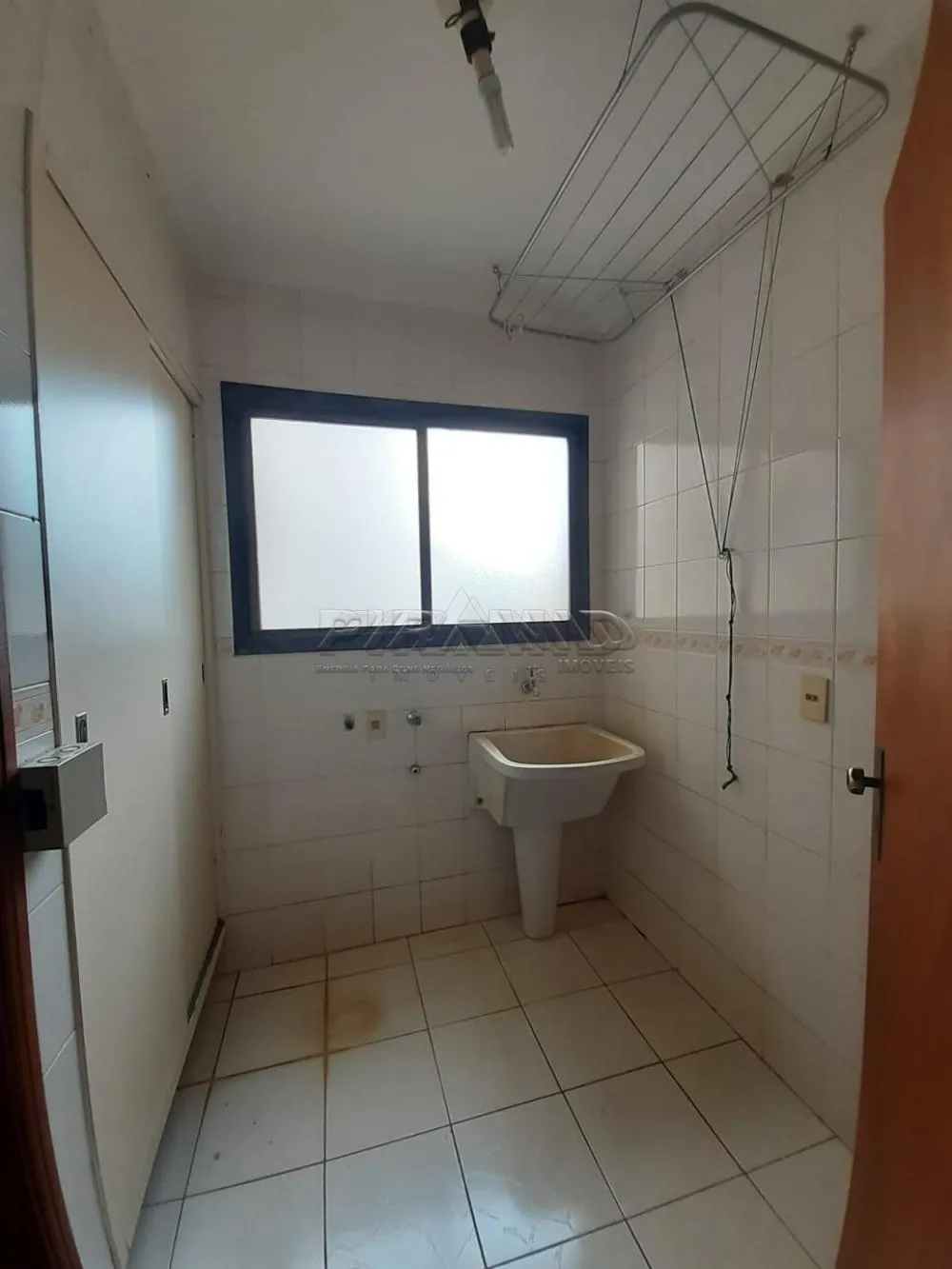 Alugar Apartamento / Padr&atilde;o em Ribeir&atilde;o Preto R$ 2.200,00 - Foto 17