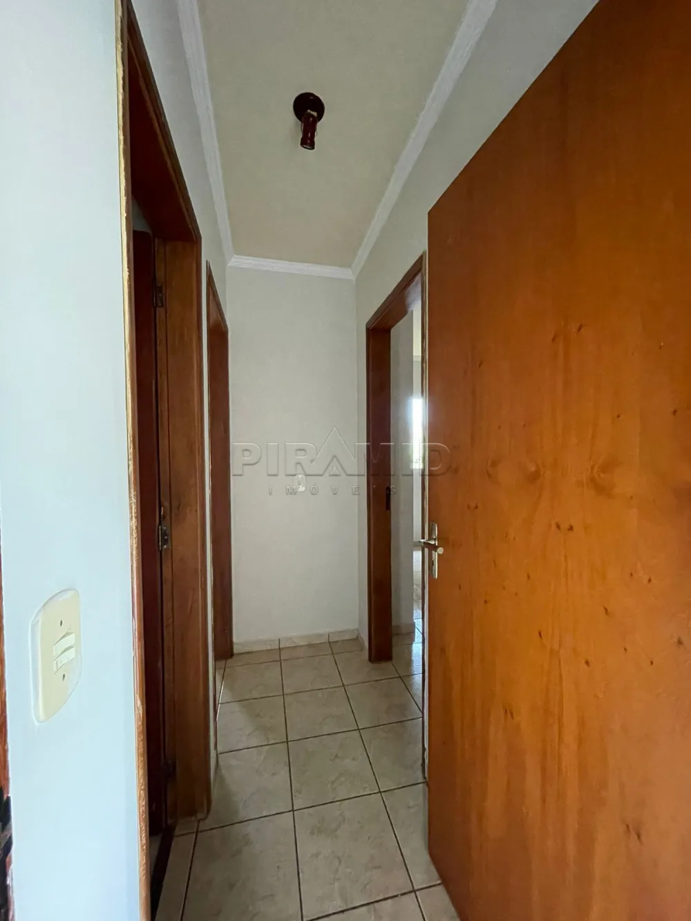 Alugar Apartamento / Padr&atilde;o em Ribeir&atilde;o Preto R$ 1.800,00 - Foto 7