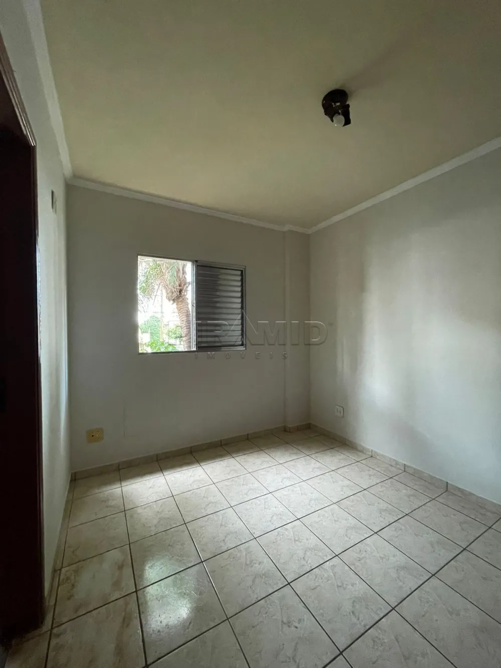 Alugar Apartamento / Padr&atilde;o em Ribeir&atilde;o Preto R$ 1.800,00 - Foto 8