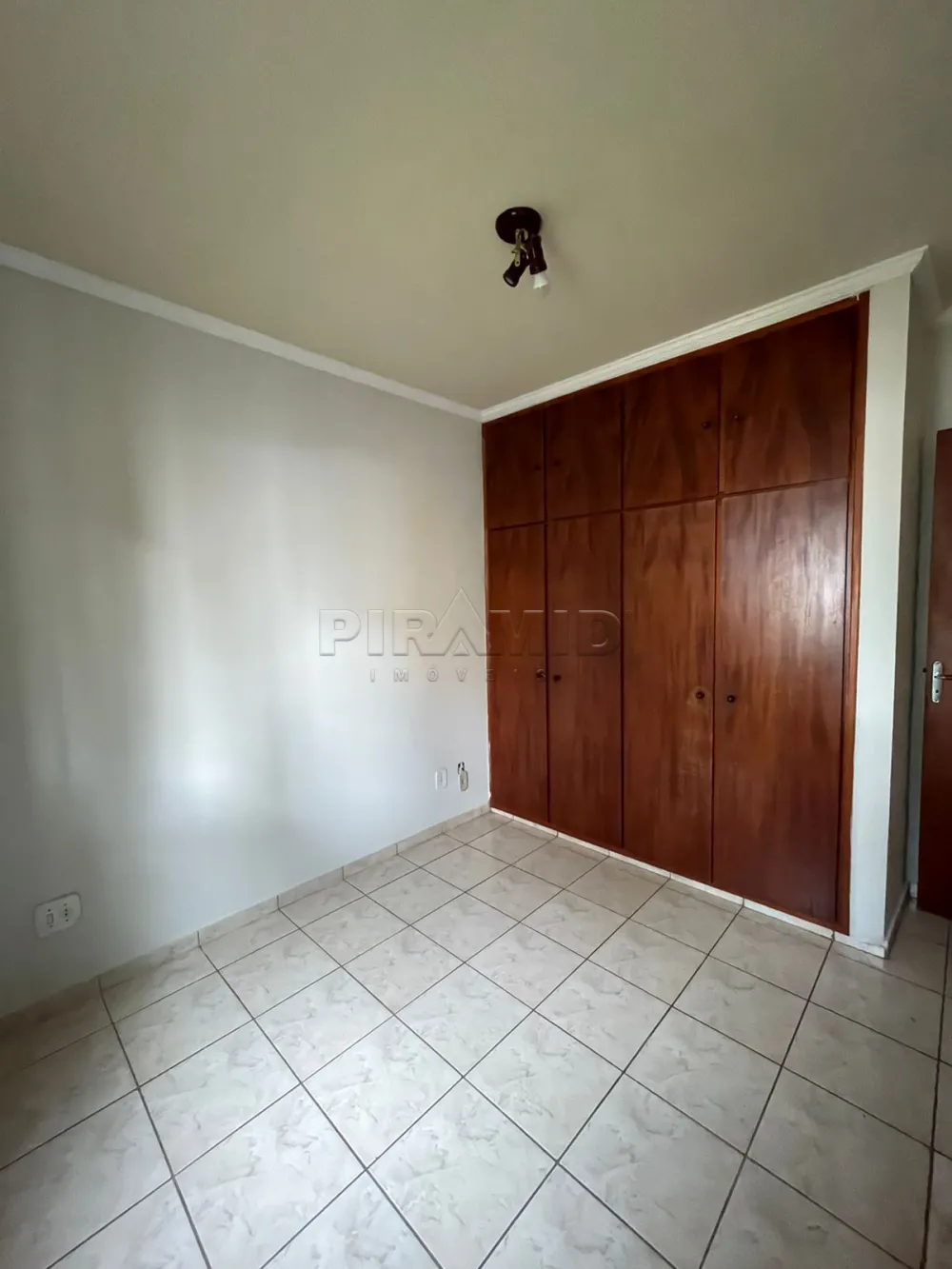 Alugar Apartamento / Padr&atilde;o em Ribeir&atilde;o Preto R$ 1.800,00 - Foto 10