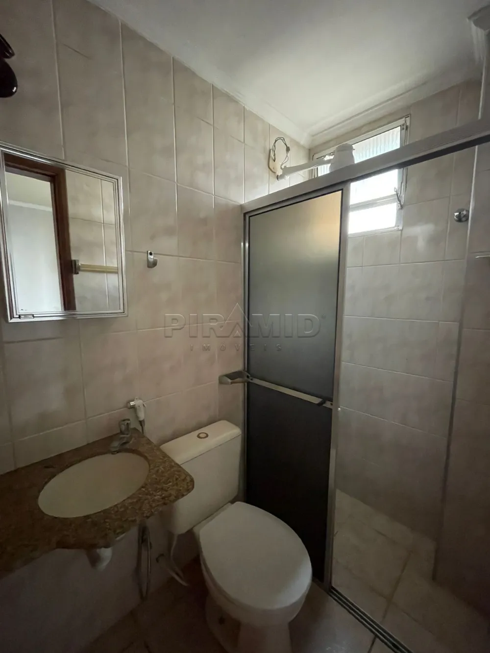 Alugar Apartamento / Padr&atilde;o em Ribeir&atilde;o Preto R$ 1.800,00 - Foto 12