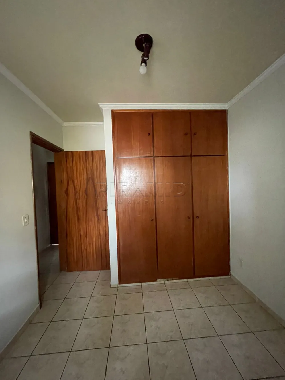 Alugar Apartamento / Padr&atilde;o em Ribeir&atilde;o Preto R$ 1.800,00 - Foto 15