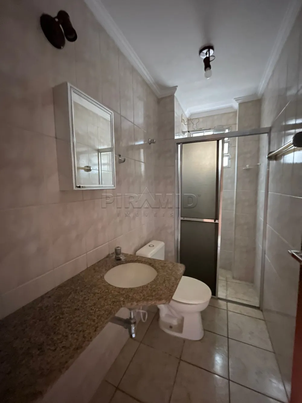 Alugar Apartamento / Padr&atilde;o em Ribeir&atilde;o Preto R$ 1.800,00 - Foto 16
