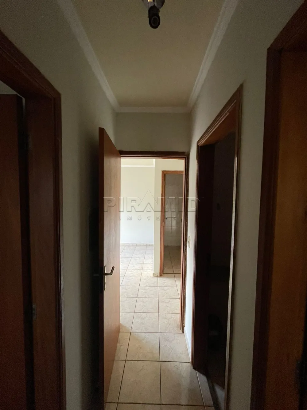 Alugar Apartamento / Padr&atilde;o em Ribeir&atilde;o Preto R$ 1.800,00 - Foto 17