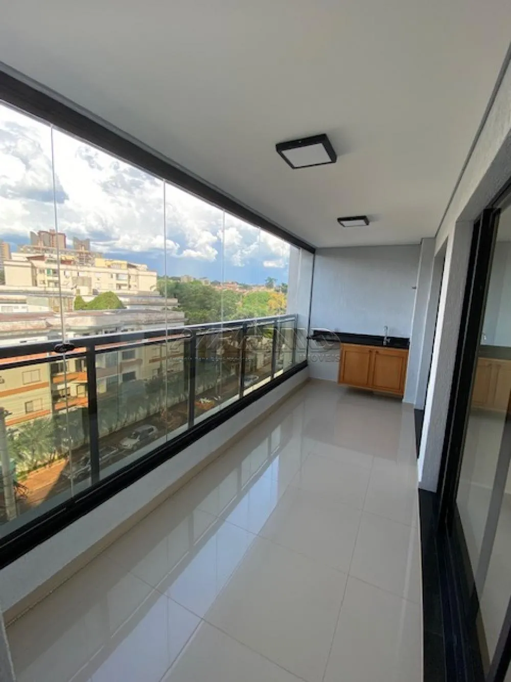 Alugar Apartamento / Padr&atilde;o em Ribeir&atilde;o Preto R$ 2.200,00 - Foto 4