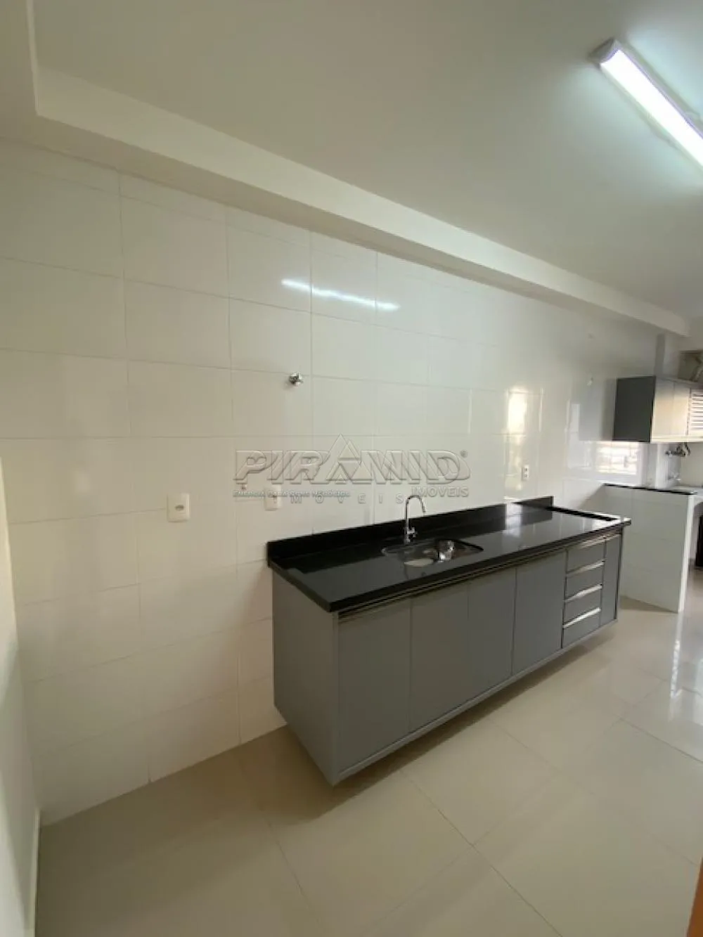 Alugar Apartamento / Padr&atilde;o em Ribeir&atilde;o Preto R$ 2.200,00 - Foto 13