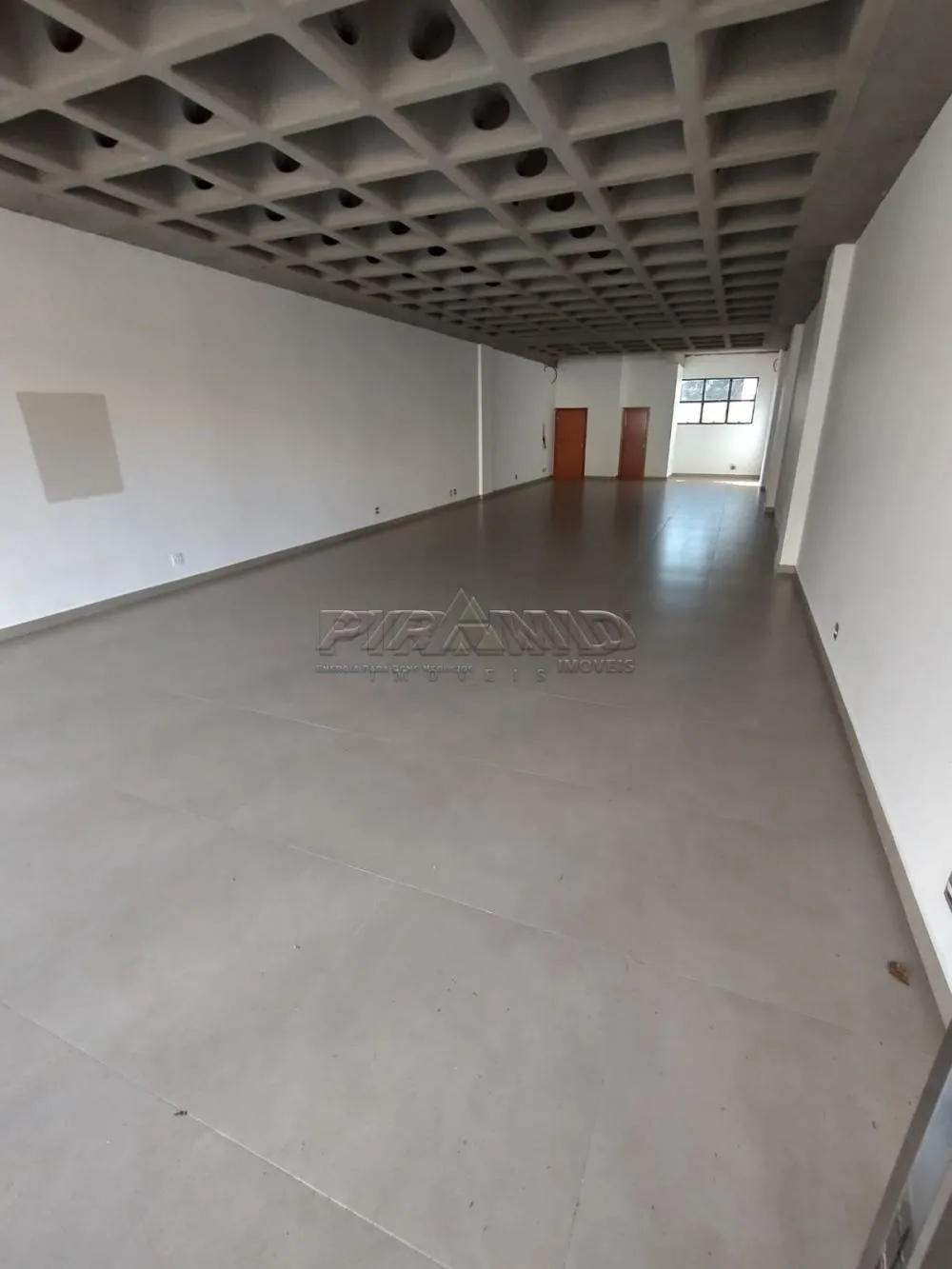 Alugar Comercial / Sala em Ribeir&atilde;o Preto R$ 22.000,00 - Foto 1