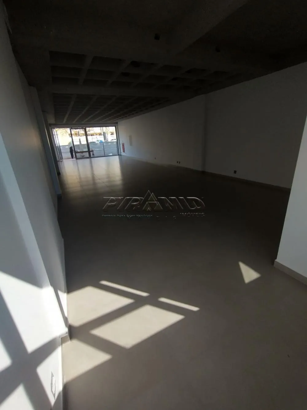 Alugar Comercial / Sala em Ribeir&atilde;o Preto R$ 22.000,00 - Foto 2