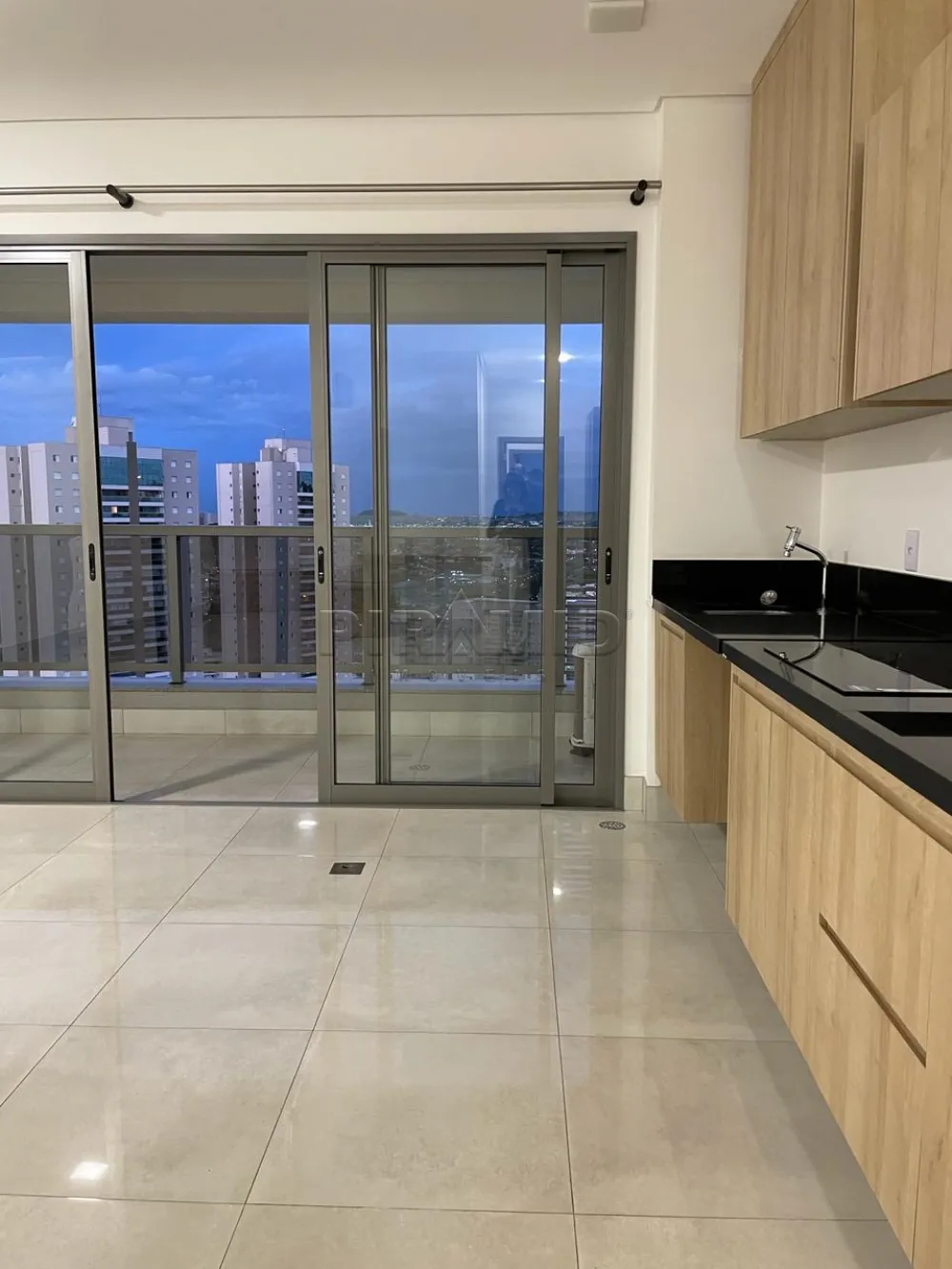 Alugar Apartamento / Padr&atilde;o em Ribeir&atilde;o Preto R$ 6.300,00 - Foto 2