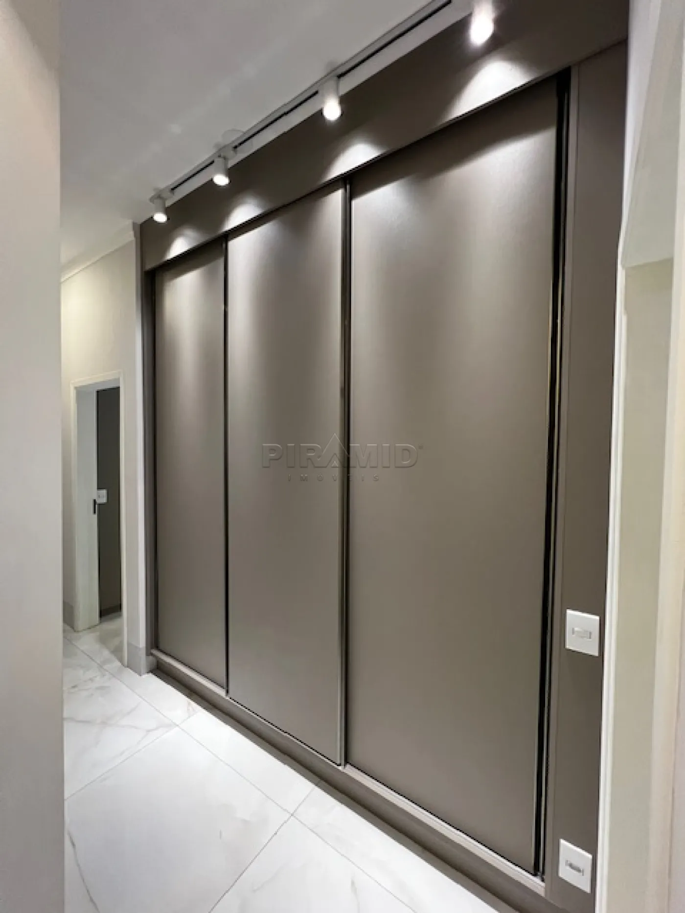 Alugar Casa / Condom&iacute;nio em Ribeir&atilde;o Preto R$ 11.800,00 - Foto 16