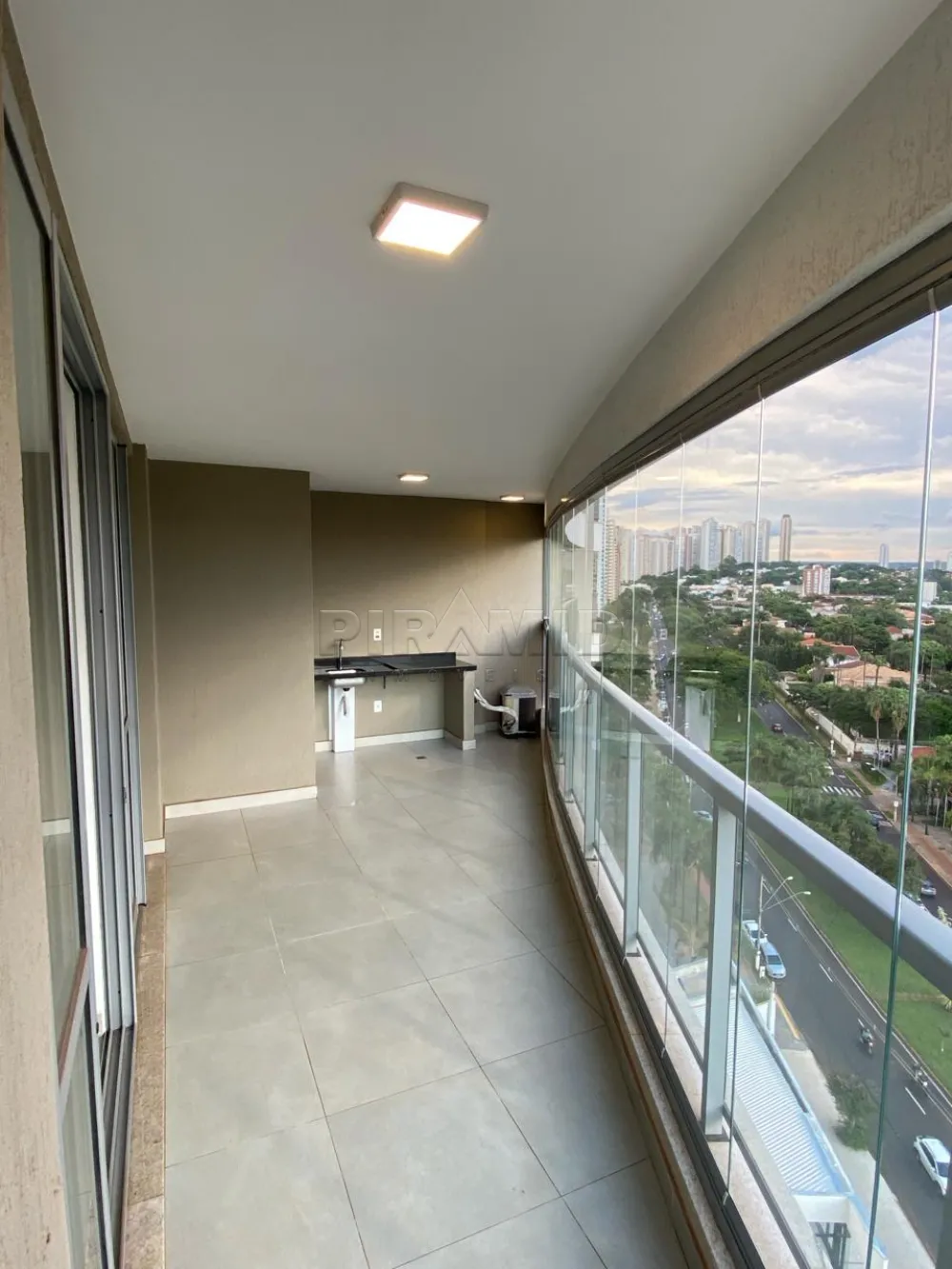 Alugar Apartamento / Padr&atilde;o em Ribeir&atilde;o Preto R$ 2.000,00 - Foto 4
