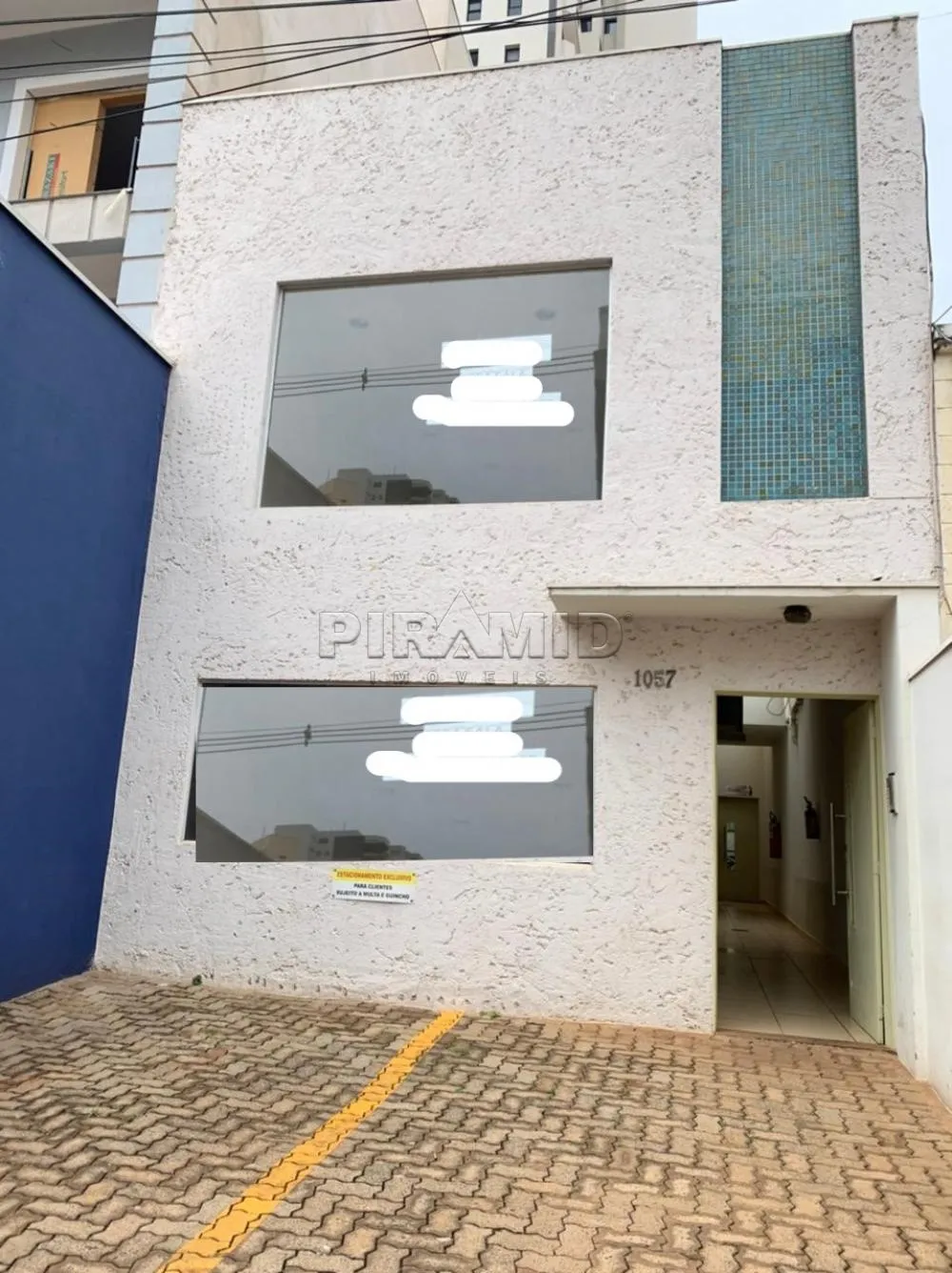 Alugar Comercial / Ponto Comercial em Ribeir&atilde;o Preto R$ 8.000,00 - Foto 1