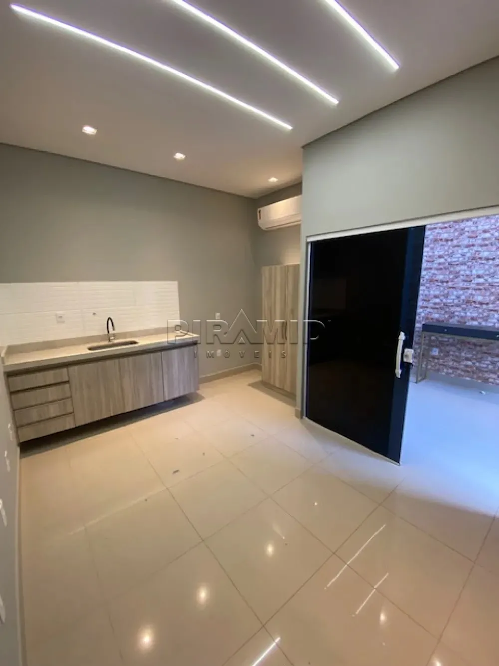 Alugar Comercial / Sal&atilde;o em Ribeir&atilde;o Preto R$ 2.900,00 - Foto 8