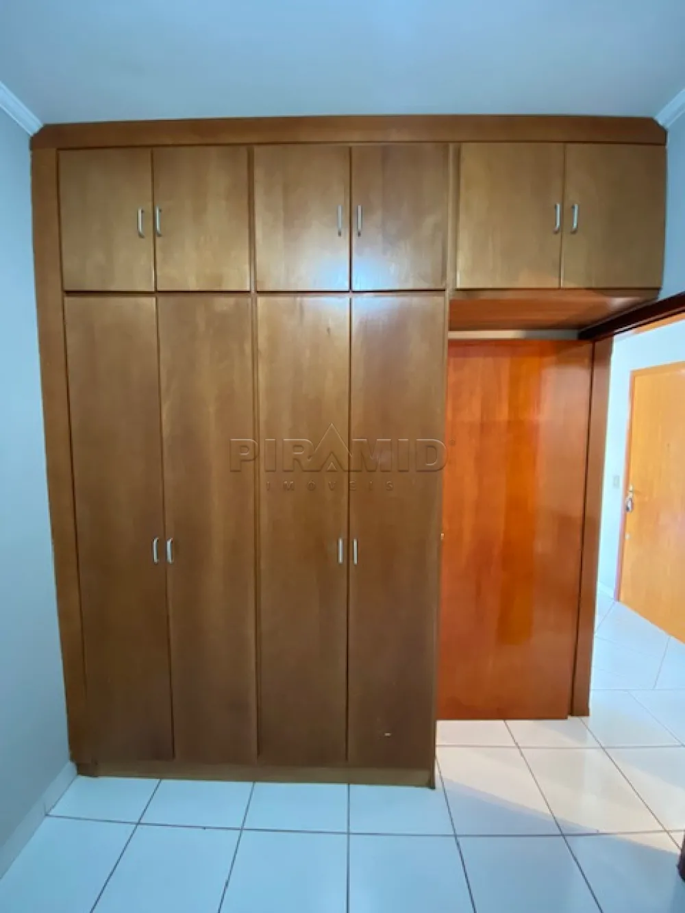 Alugar Apartamento / Padr&atilde;o em Ribeir&atilde;o Preto R$ 1.200,00 - Foto 9