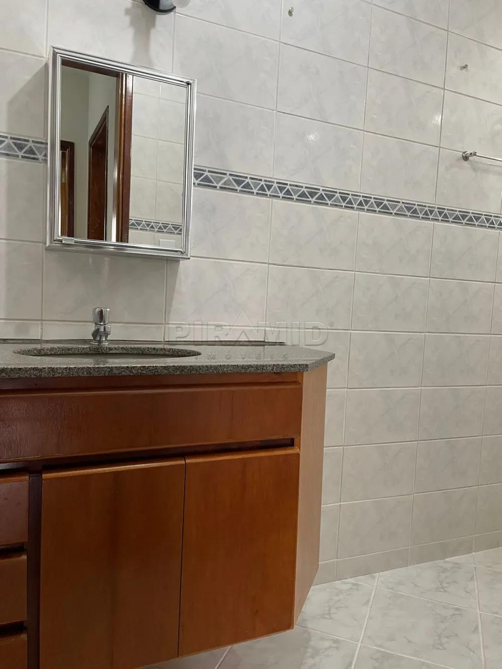 Alugar Apartamento / Padr&atilde;o em Ribeir&atilde;o Preto R$ 1.650,00 - Foto 7