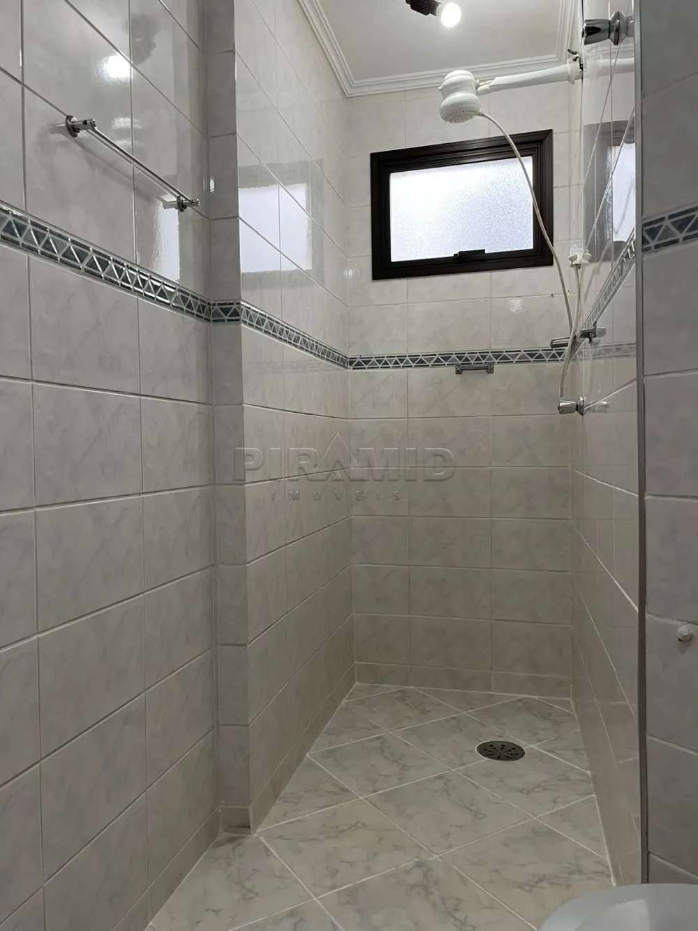 Alugar Apartamento / Padr&atilde;o em Ribeir&atilde;o Preto R$ 1.650,00 - Foto 9
