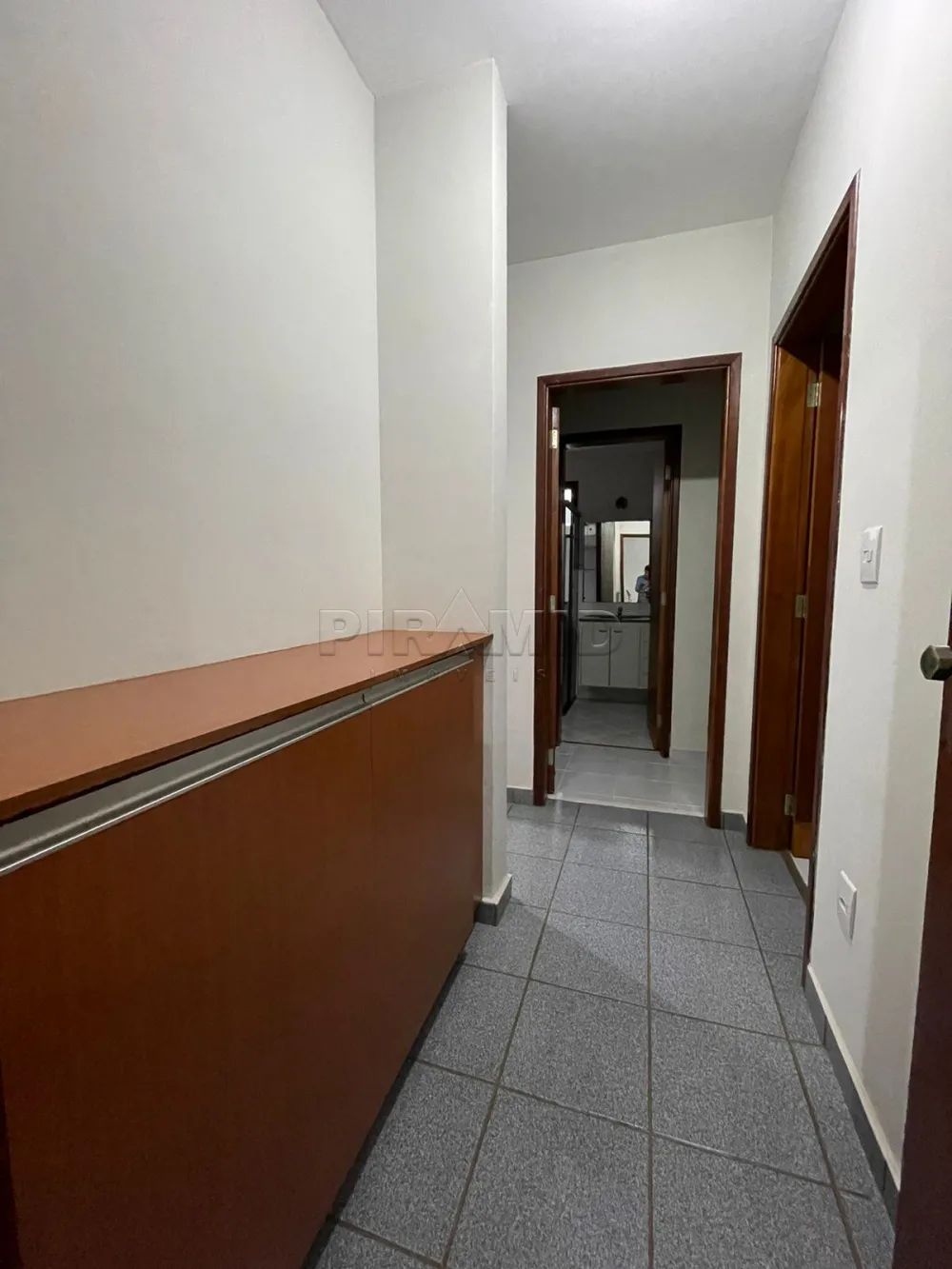 Alugar Apartamento / Padr&atilde;o em Ribeir&atilde;o Preto R$ 1.650,00 - Foto 10