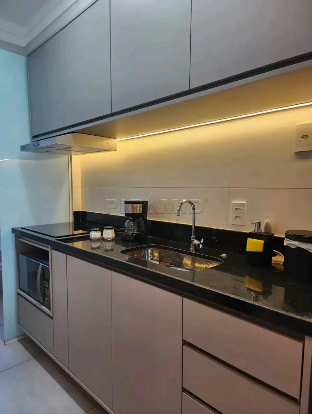 Alugar Apartamento / Padr&atilde;o em Ribeir&atilde;o Preto R$ 3.300,00 - Foto 12