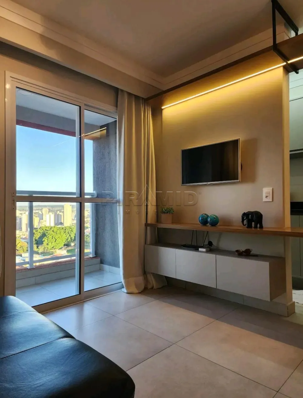 Alugar Apartamento / Padr&atilde;o em Ribeir&atilde;o Preto R$ 3.300,00 - Foto 15