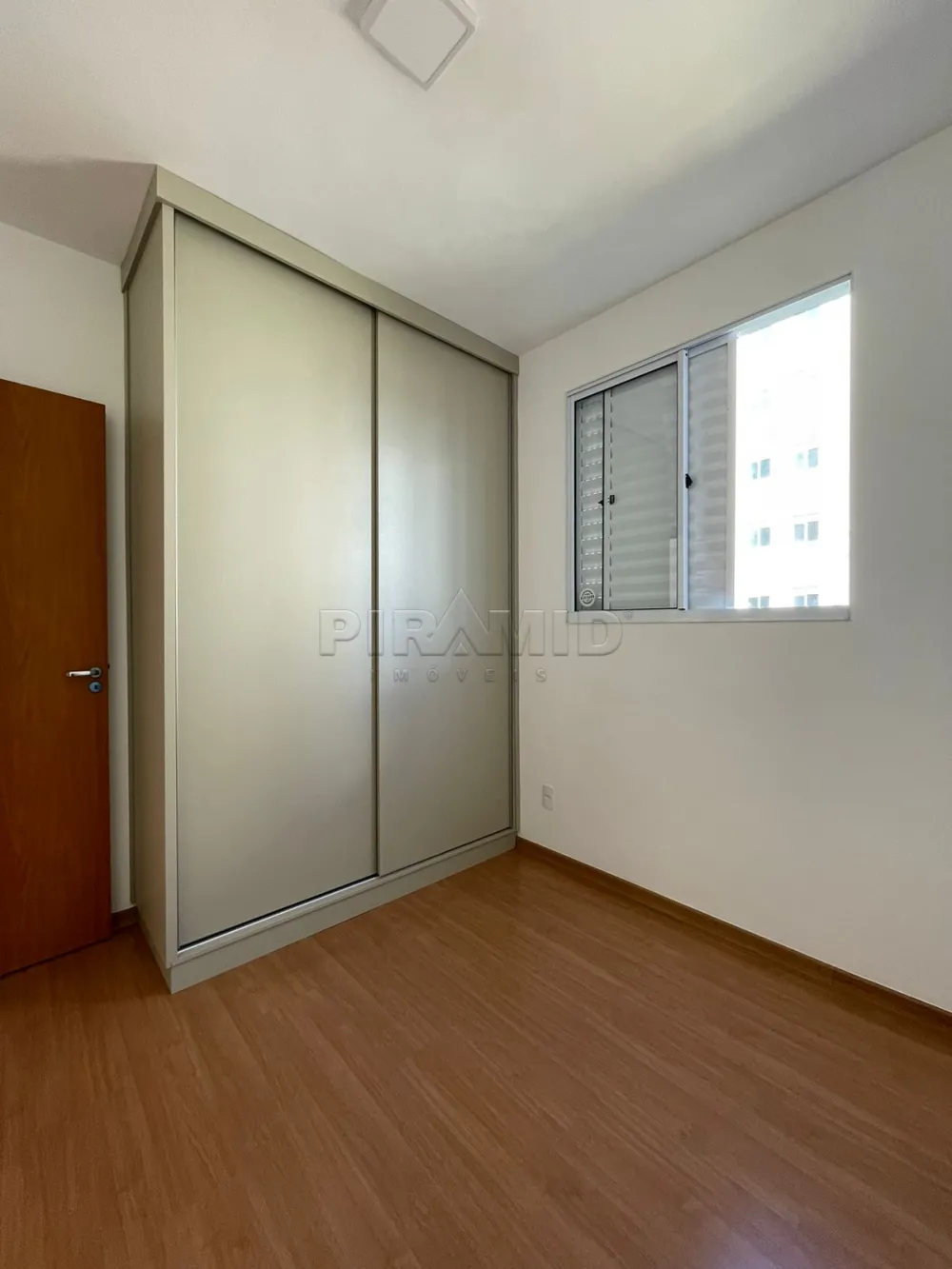 Alugar Apartamento / Padr&atilde;o em Ribeir&atilde;o Preto R$ 1.600,00 - Foto 5