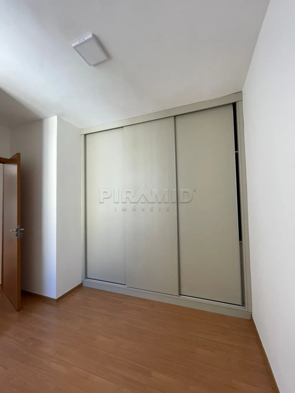 Alugar Apartamento / Padr&atilde;o em Ribeir&atilde;o Preto R$ 1.600,00 - Foto 10