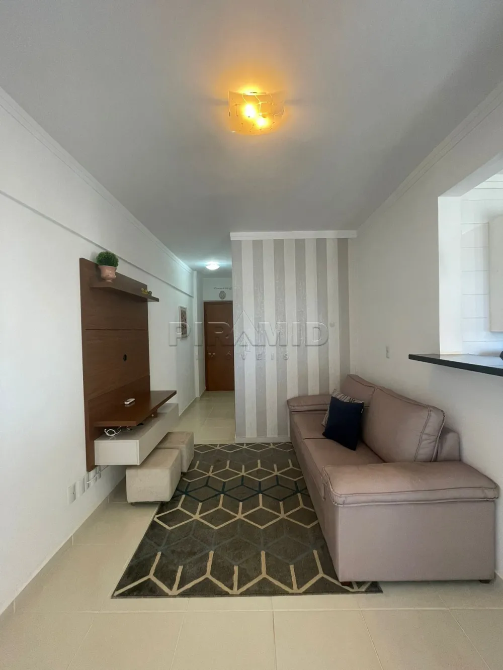 Alugar Apartamento / Padr&atilde;o em Ribeir&atilde;o Preto R$ 2.000,00 - Foto 4