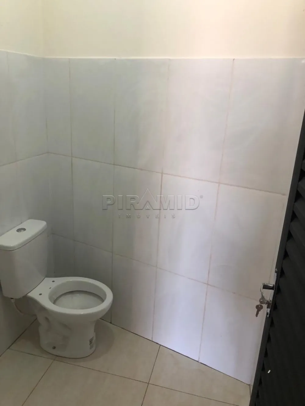 Alugar Comercial / Sal&atilde;o em Ribeir&atilde;o Preto R$ 1.300,00 - Foto 5