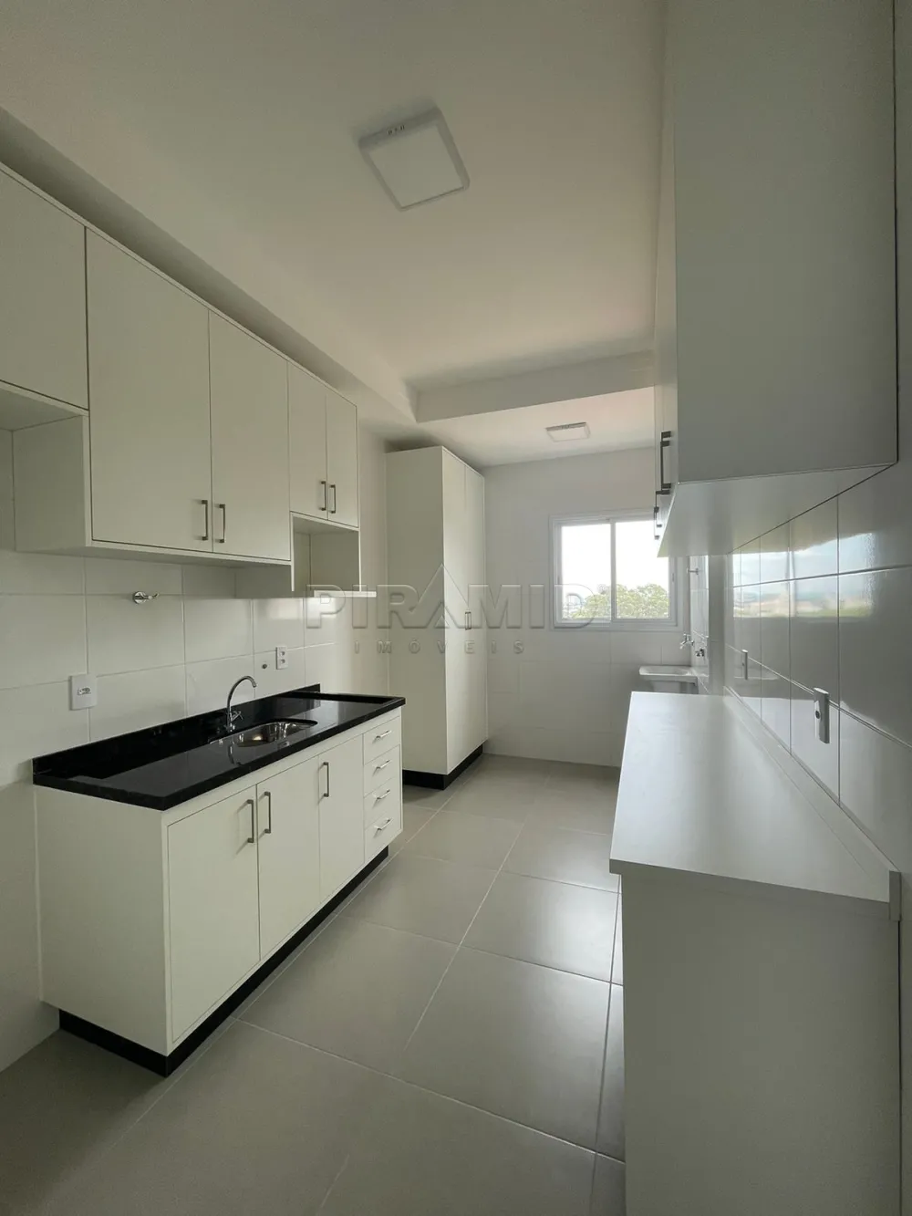 Alugar Apartamento / Padr&atilde;o em Ribeir&atilde;o Preto R$ 1.900,00 - Foto 16
