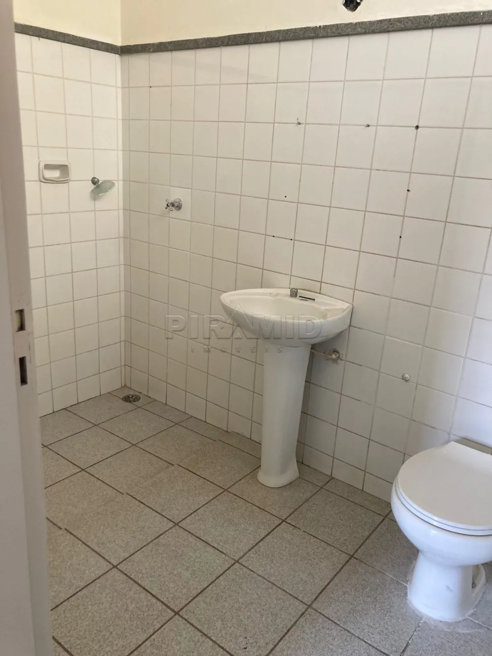 Alugar Casa / Padr&atilde;o em Ribeir&atilde;o Preto R$ 3.000,00 - Foto 10