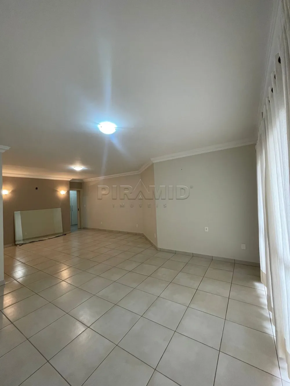 Alugar Apartamento / Padr&atilde;o em Ribeir&atilde;o Preto R$ 1.700,00 - Foto 13
