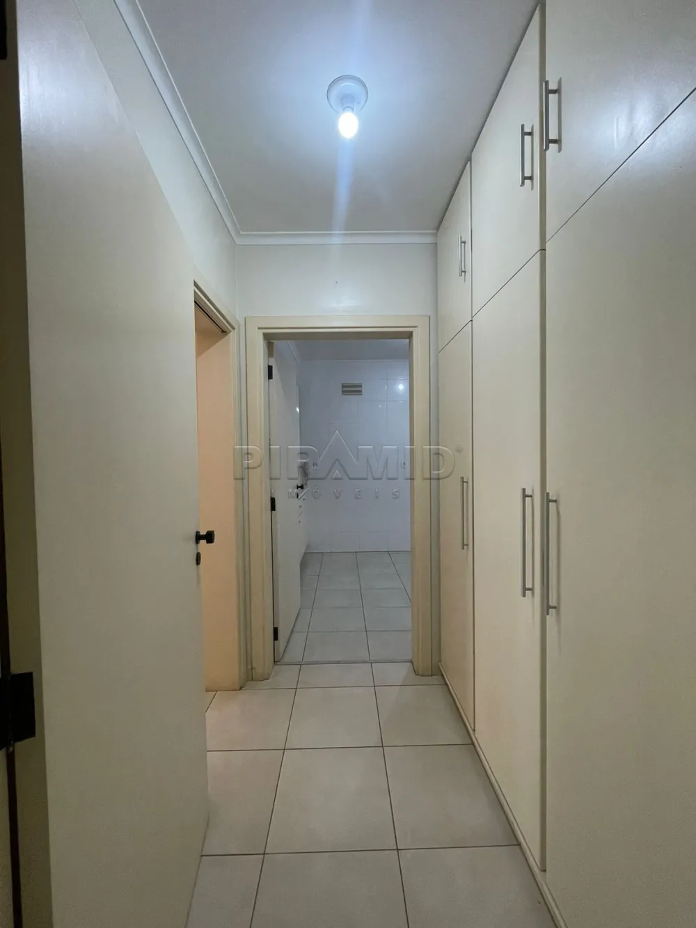 Alugar Apartamento / Padr&atilde;o em Ribeir&atilde;o Preto R$ 1.700,00 - Foto 19