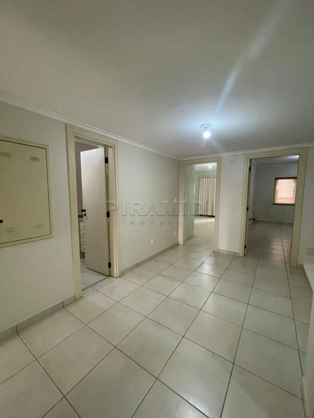 Alugar Apartamento / Padr&atilde;o em Ribeir&atilde;o Preto R$ 1.700,00 - Foto 20