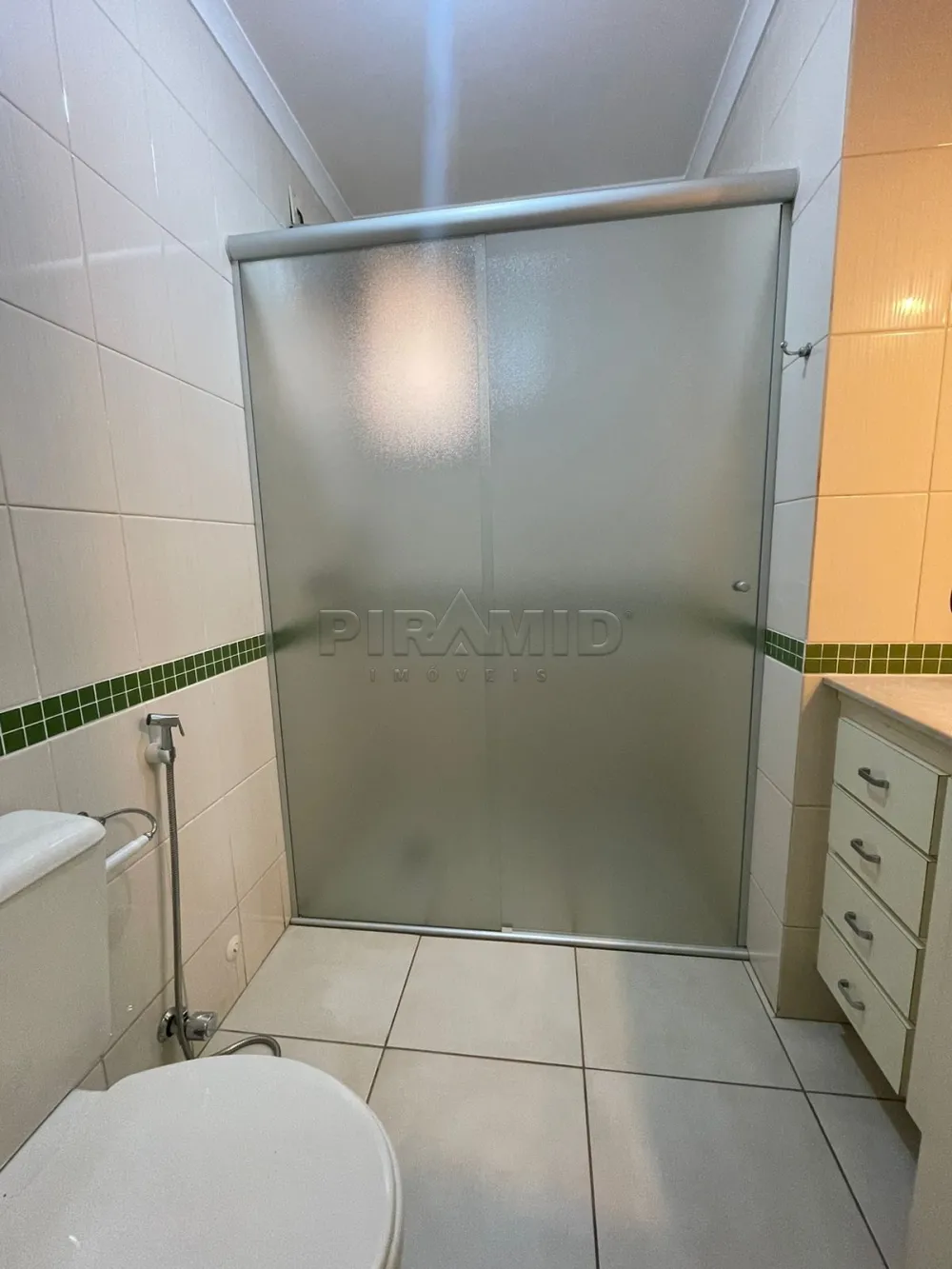 Alugar Apartamento / Padr&atilde;o em Ribeir&atilde;o Preto R$ 1.700,00 - Foto 34