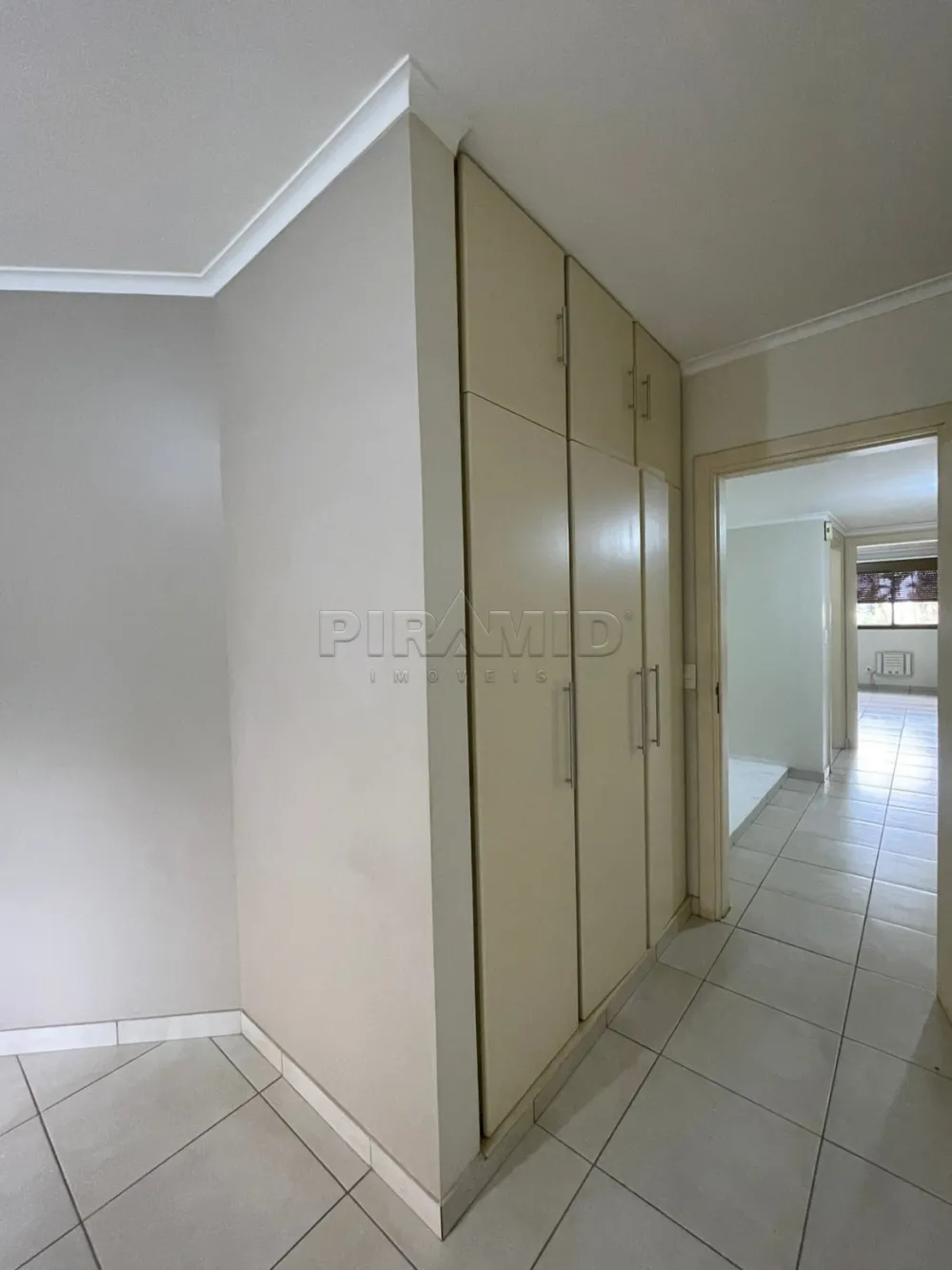 Alugar Apartamento / Padr&atilde;o em Ribeir&atilde;o Preto R$ 1.700,00 - Foto 42