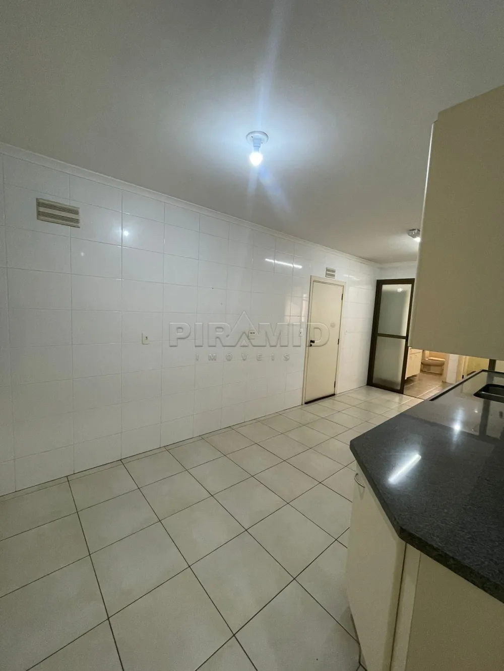 Alugar Apartamento / Padr&atilde;o em Ribeir&atilde;o Preto R$ 1.700,00 - Foto 55