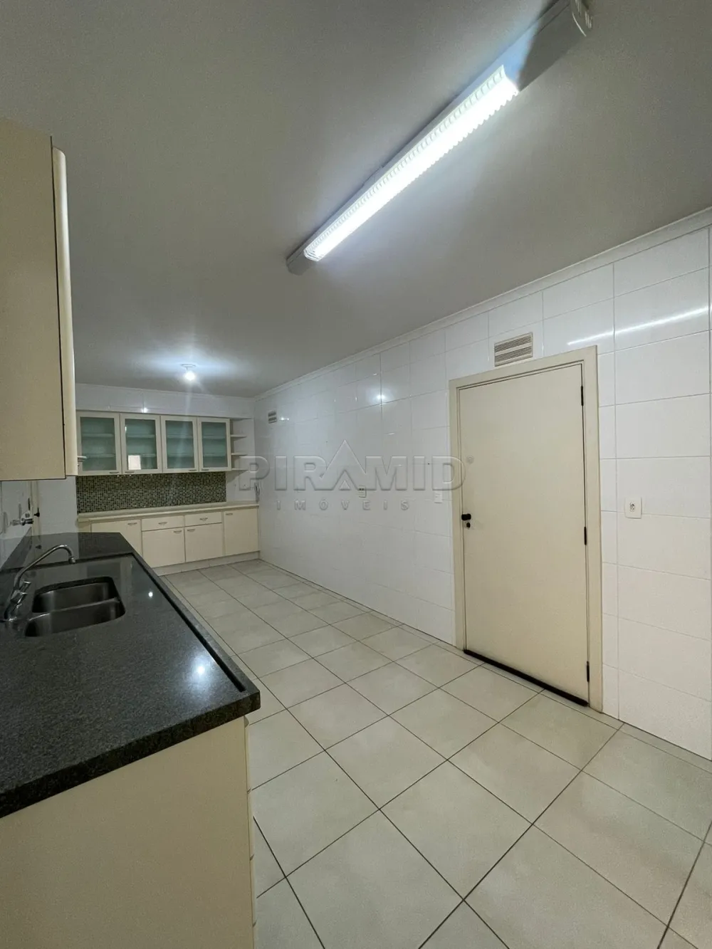 Alugar Apartamento / Padr&atilde;o em Ribeir&atilde;o Preto R$ 1.700,00 - Foto 60