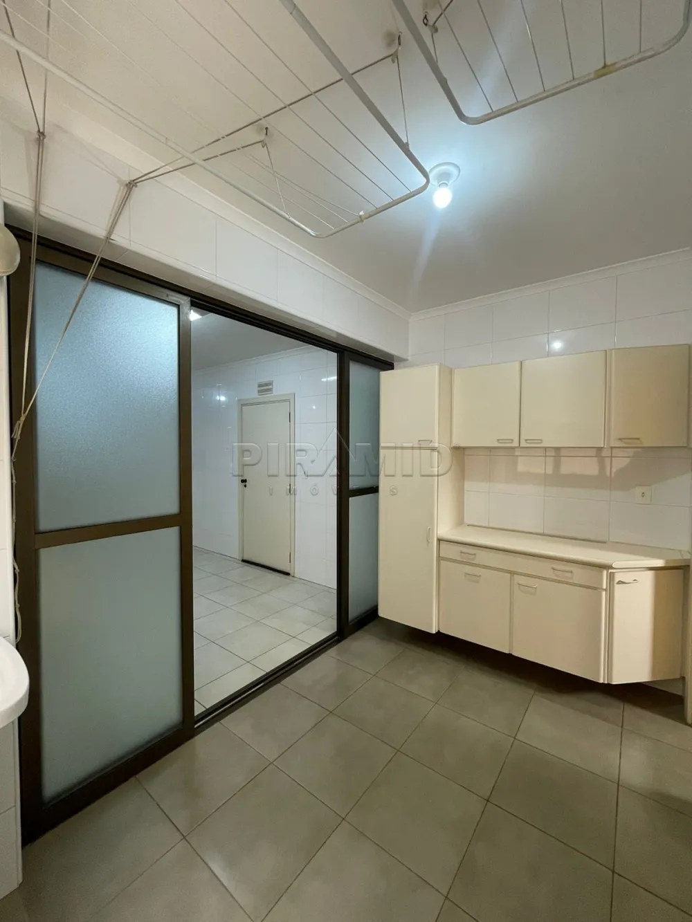 Alugar Apartamento / Padr&atilde;o em Ribeir&atilde;o Preto R$ 1.700,00 - Foto 63
