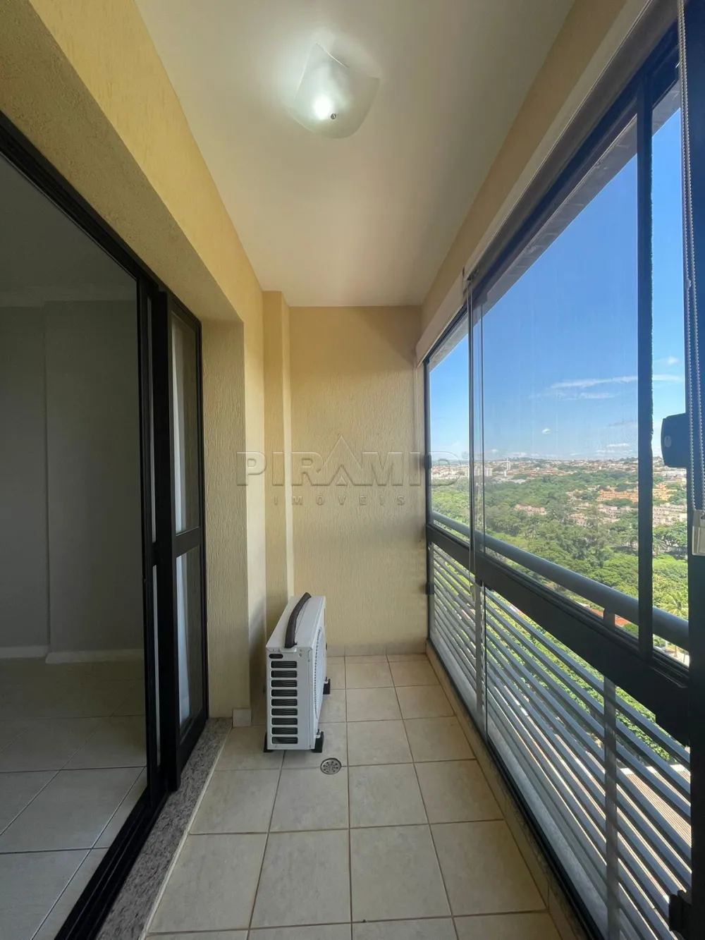 Alugar Apartamento / Padr&atilde;o em Ribeir&atilde;o Preto R$ 1.800,00 - Foto 6