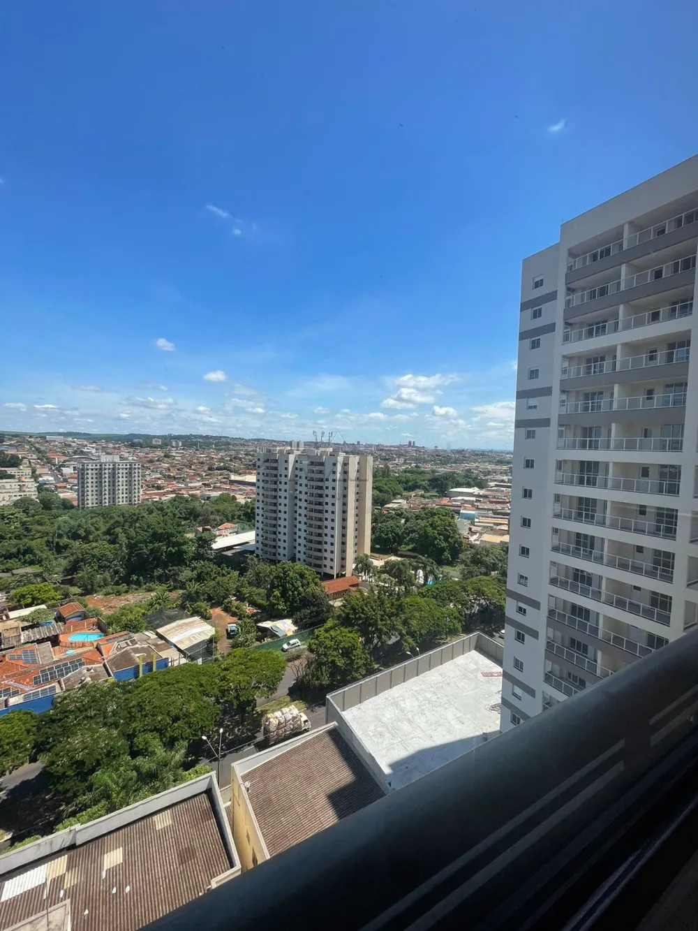 Alugar Apartamento / Padr&atilde;o em Ribeir&atilde;o Preto R$ 1.800,00 - Foto 10