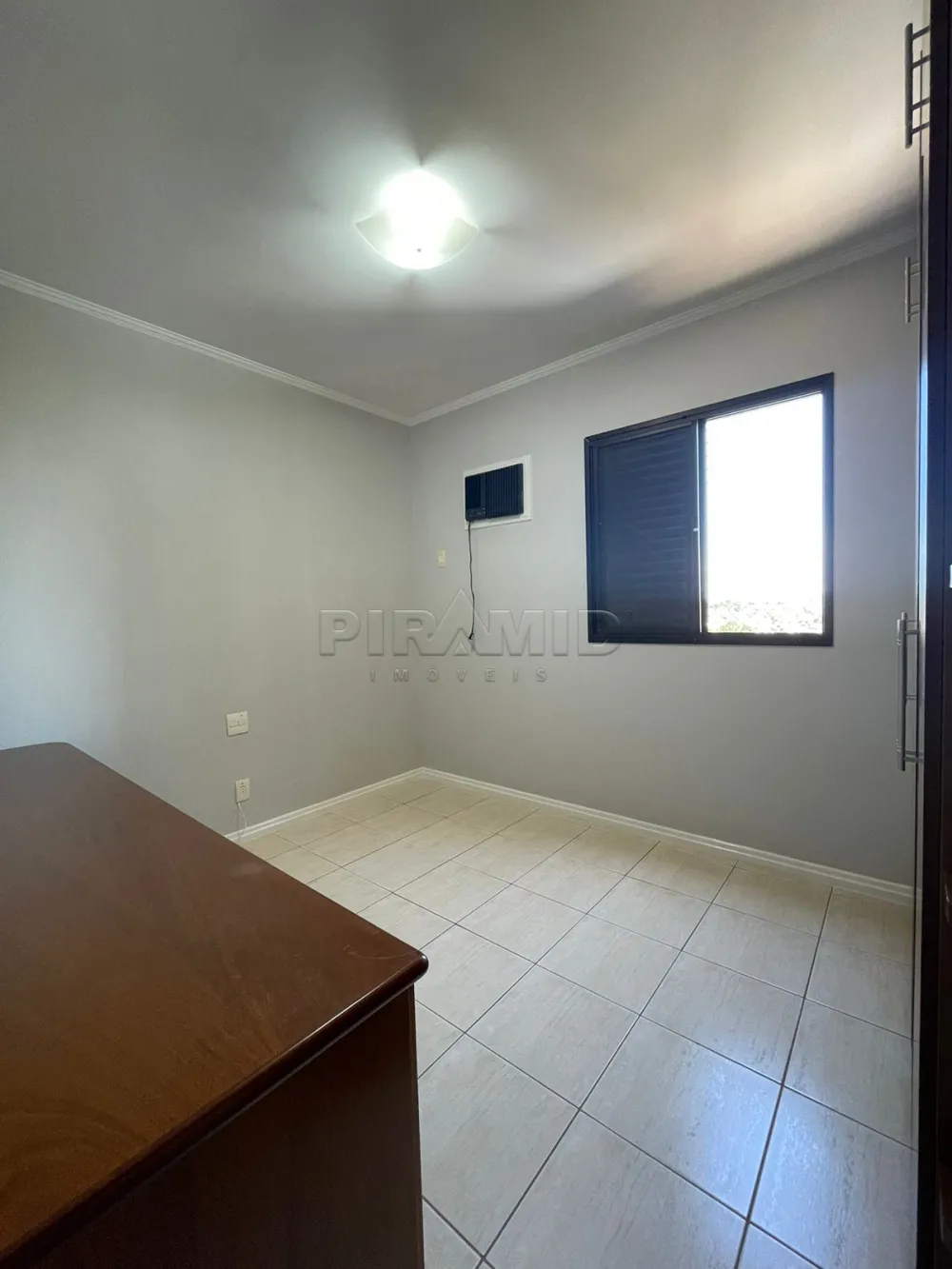 Alugar Apartamento / Padr&atilde;o em Ribeir&atilde;o Preto R$ 1.800,00 - Foto 19