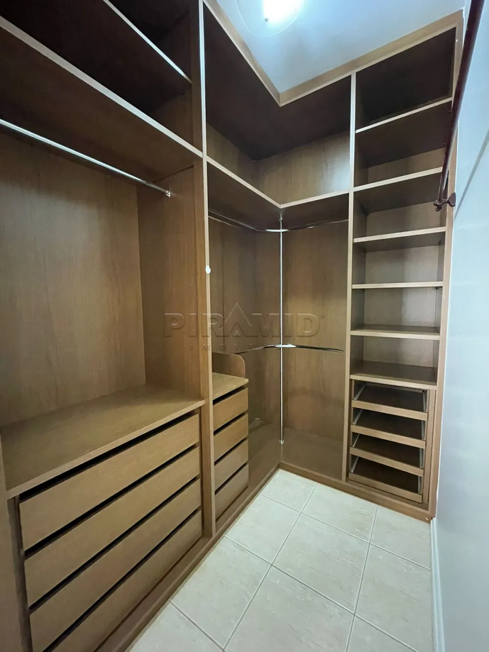 Alugar Apartamento / Padr&atilde;o em Ribeir&atilde;o Preto R$ 1.800,00 - Foto 31